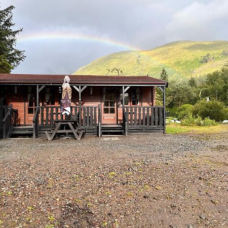 Cabins At Ben More Lodge Крианларич Экстерьер фото